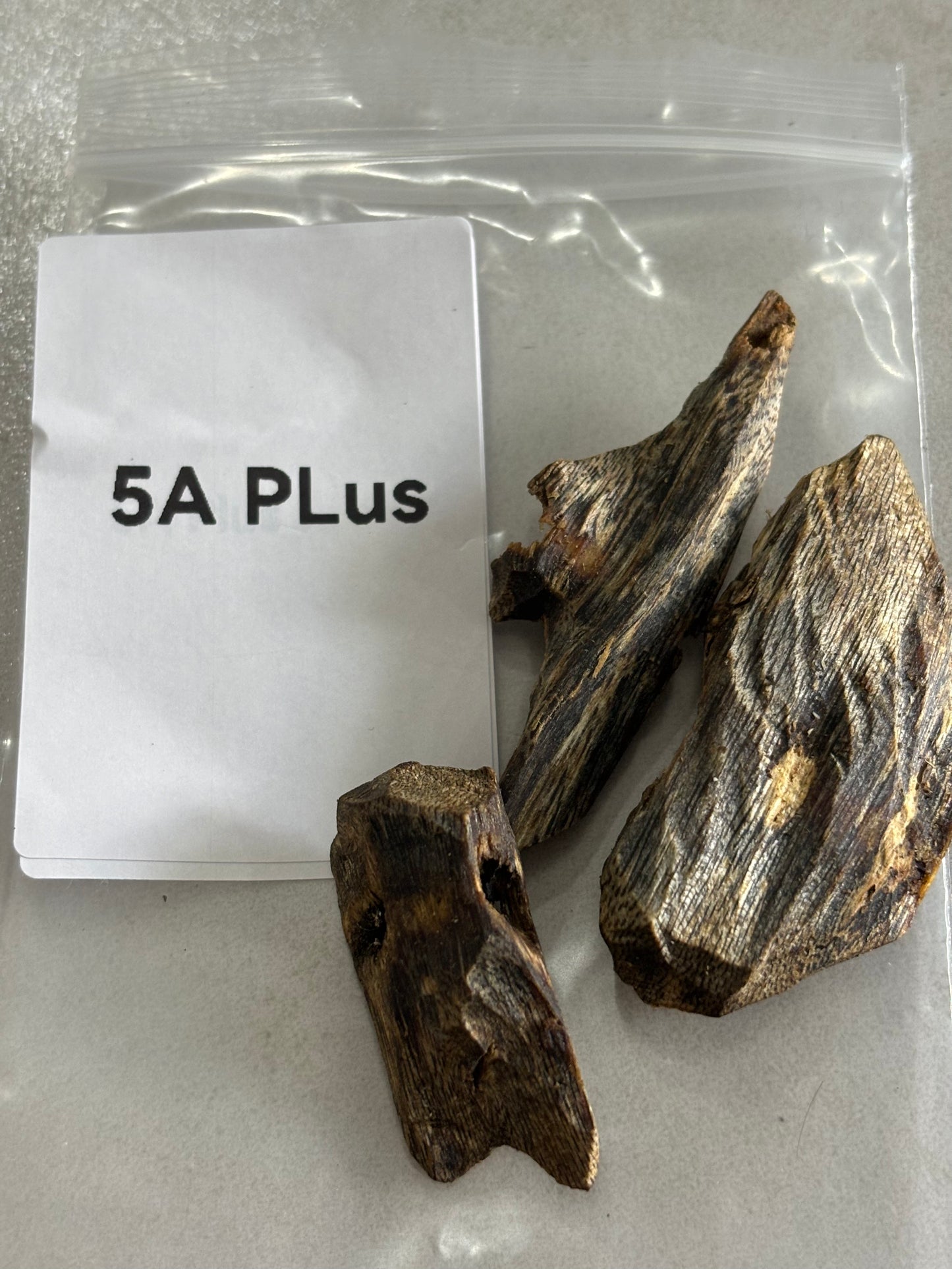 5A+:Kynam Agarwood, Double and Triple Oud,chunk,nature,no chemical,AAAAA+,Stored for more than 3 years