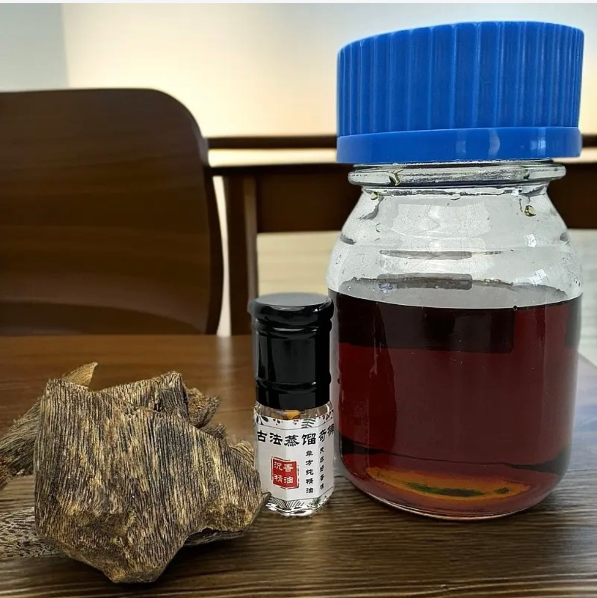 Ancient agarwood Oud oil - China_Oud