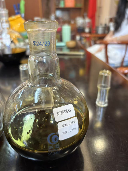 Kynam hook silk agarwood oud oil, extracted by distillation - China_Oud