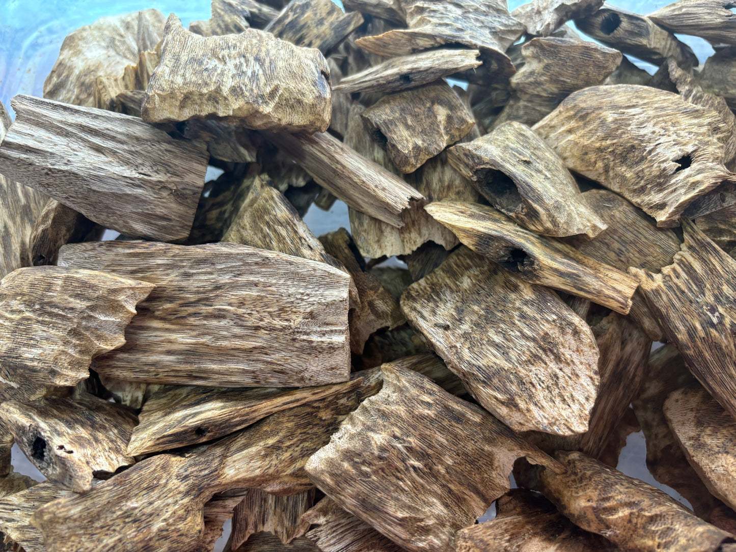 3A-:Kynam Agarwood,Oud,AAA-，big chunks，nature,no chemical