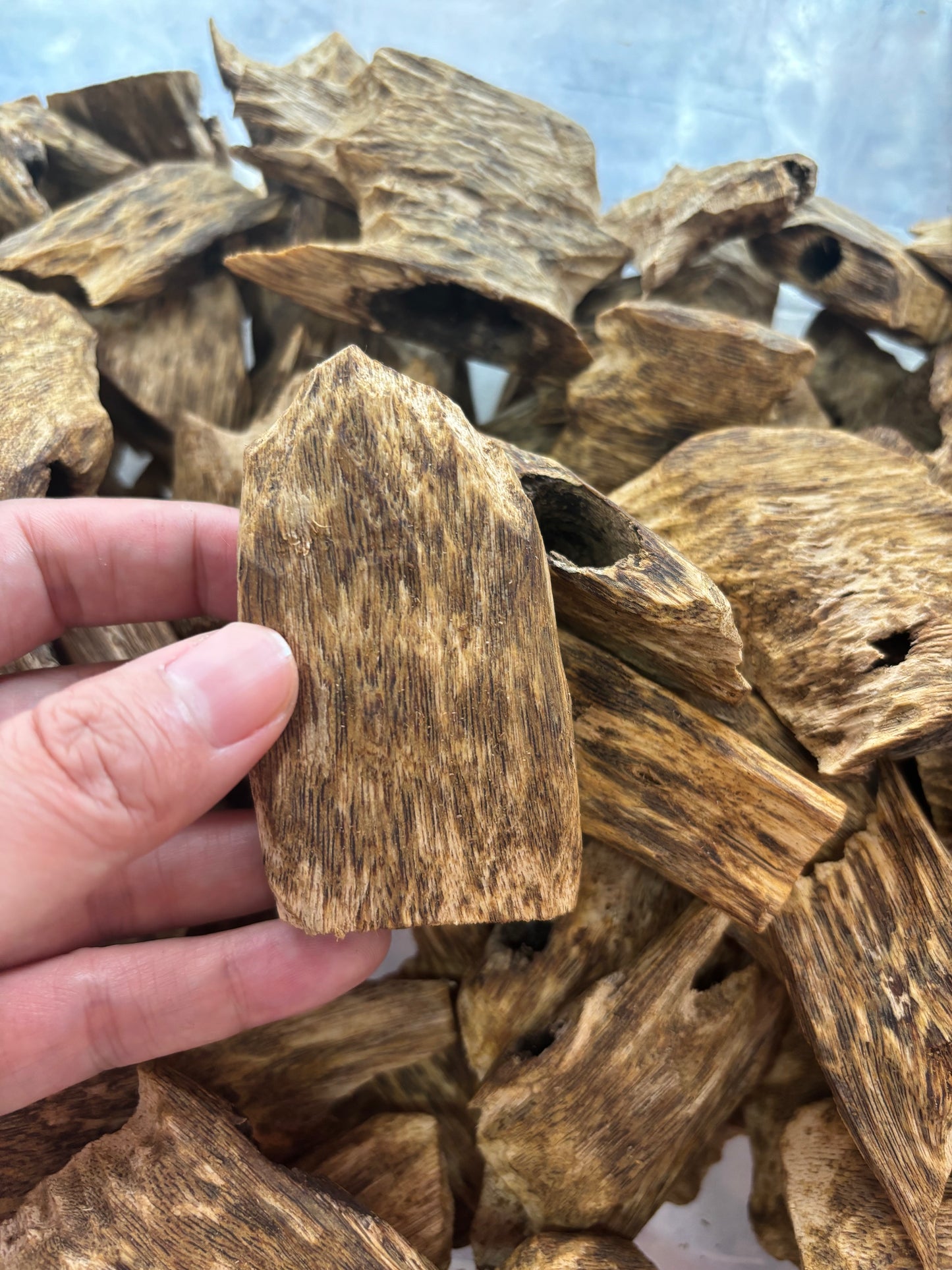 3A-:Kynam Agarwood,Oud,AAA-，big chunks，nature,no chemical