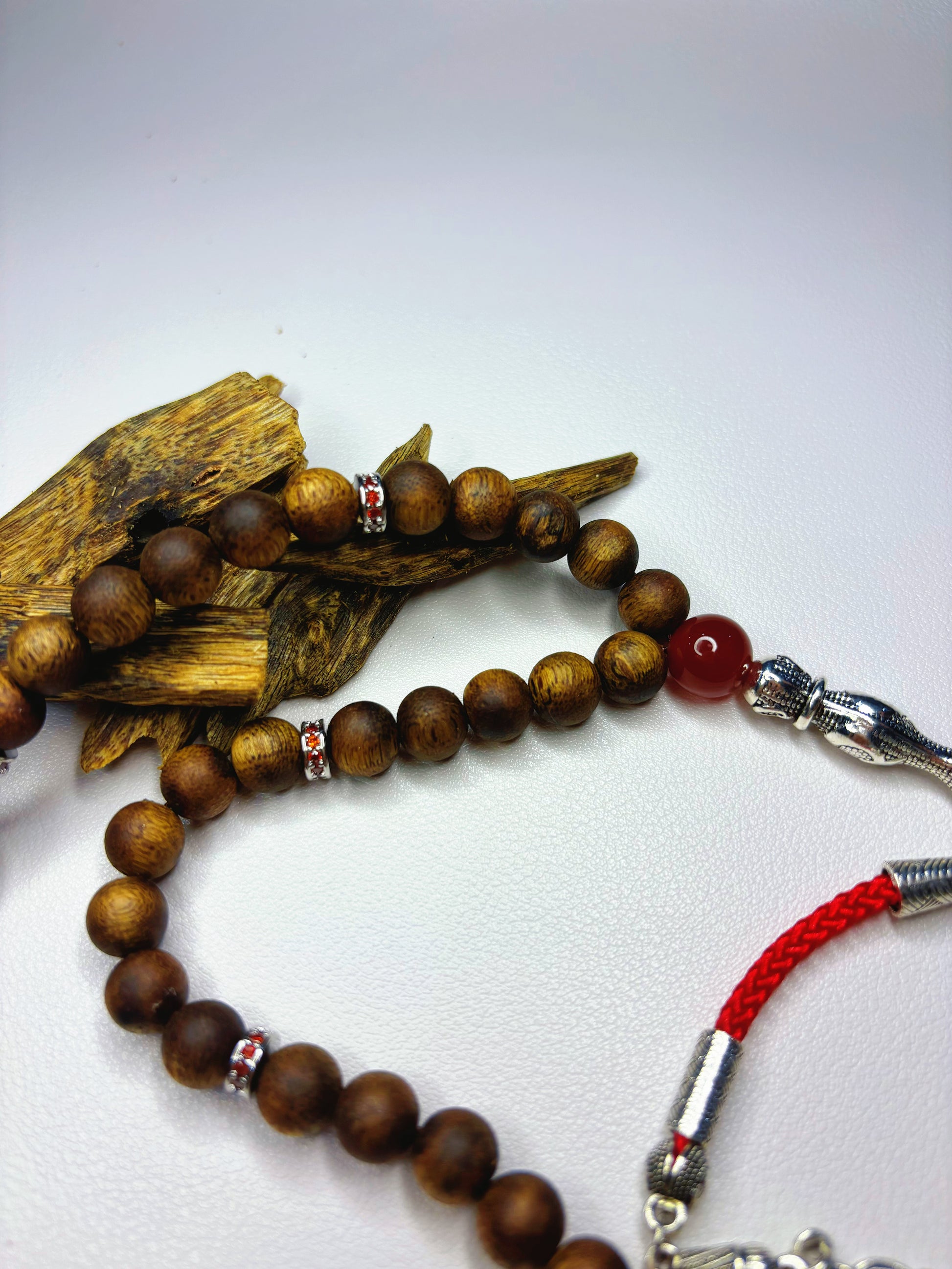MASBAHA Oud Wood Rosary | Red Geometric Detail, Blessing for Life Passion - 100% Pure Agarwood, No Artificial Oil, Native Scent - China_Oud